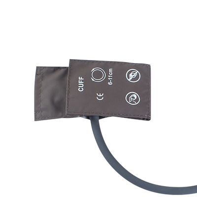 Envasado de bolsas Neonato manguito NIBP tubo único 6-11cm manguito TPU marrón